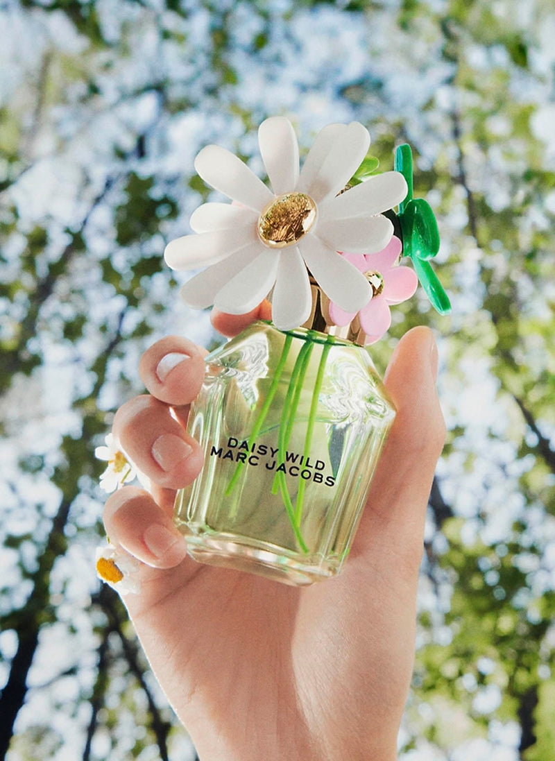 Load image into Gallery viewer, Perfumes- Daisy Wild by Marc Jacob’s Eau De Parfum 3.4oz/100ml
