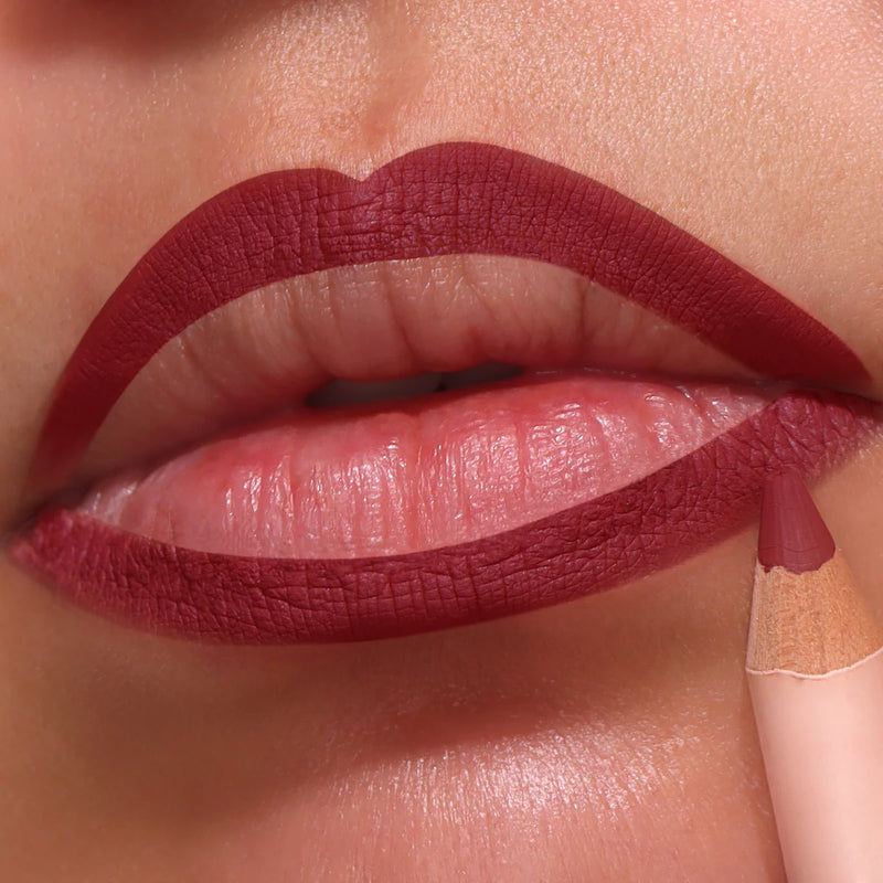 Load image into Gallery viewer, MOIRA SGP012 Signature Lip Pencil - DARING RED (6pc bundle, $2 each)
