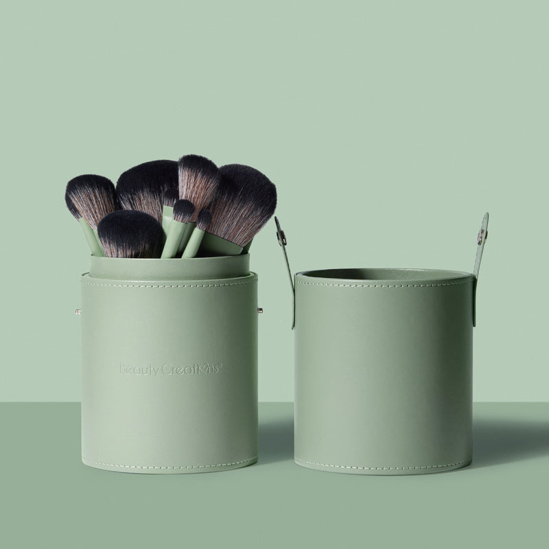 Load image into Gallery viewer, Face-Beauty Creations Feeling Envy 24pc brush set BS-FE (3pcs bundle, $16.50 each)
