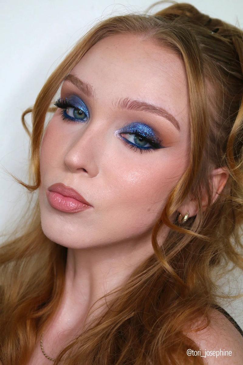 Load image into Gallery viewer, Eyes-MOIRA DLS032 Diamond Daze Liquid Shadow -Mermaid Dream (3pc bundle, $3.50 each)
